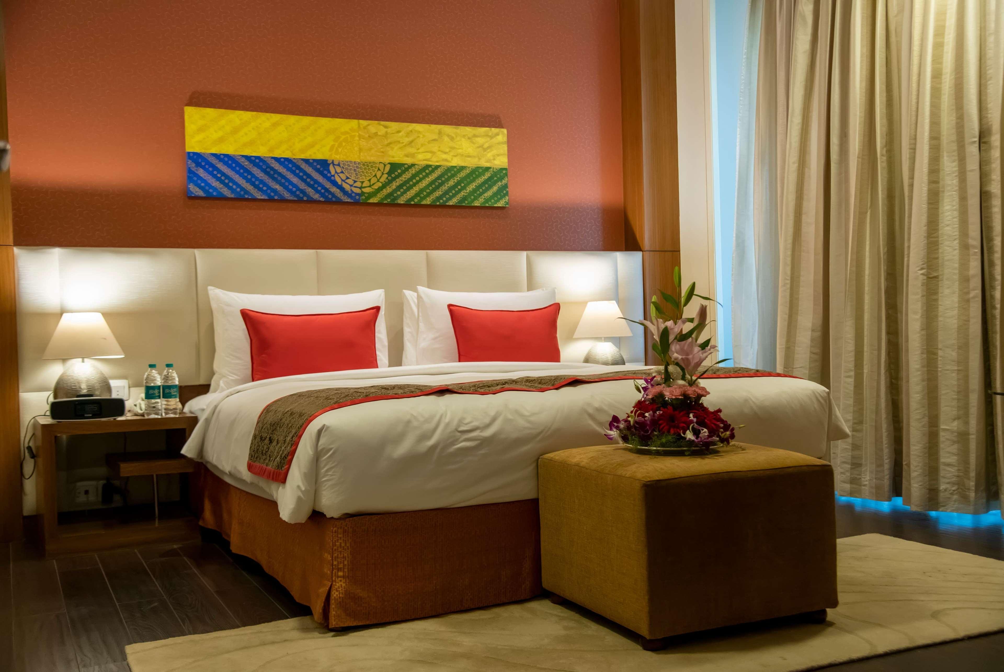 Ramada Plaza By Wyndham Pune Hinjewadi Dāpuri Eksteriør billede
