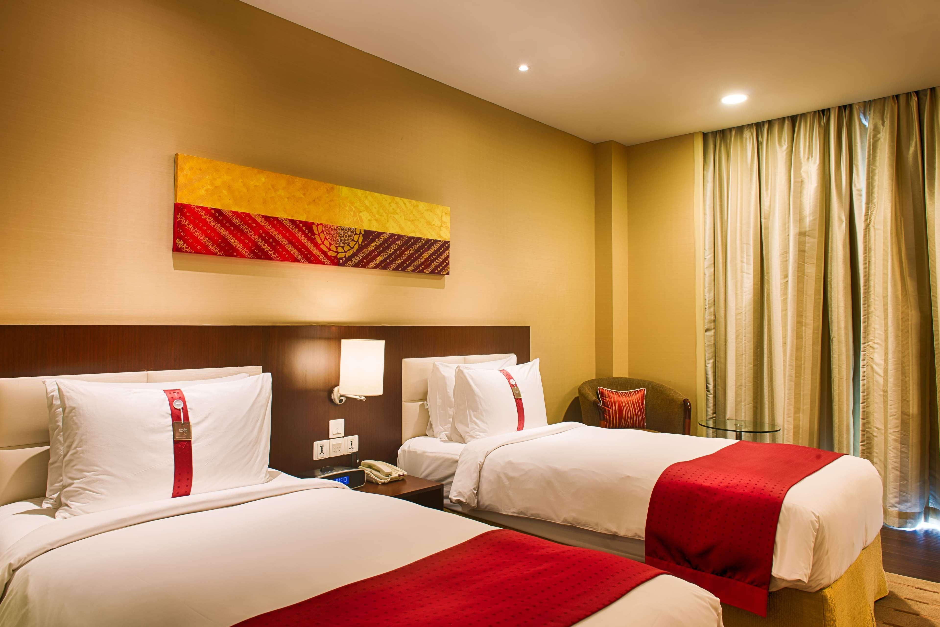 Ramada Plaza By Wyndham Pune Hinjewadi Dāpuri Eksteriør billede