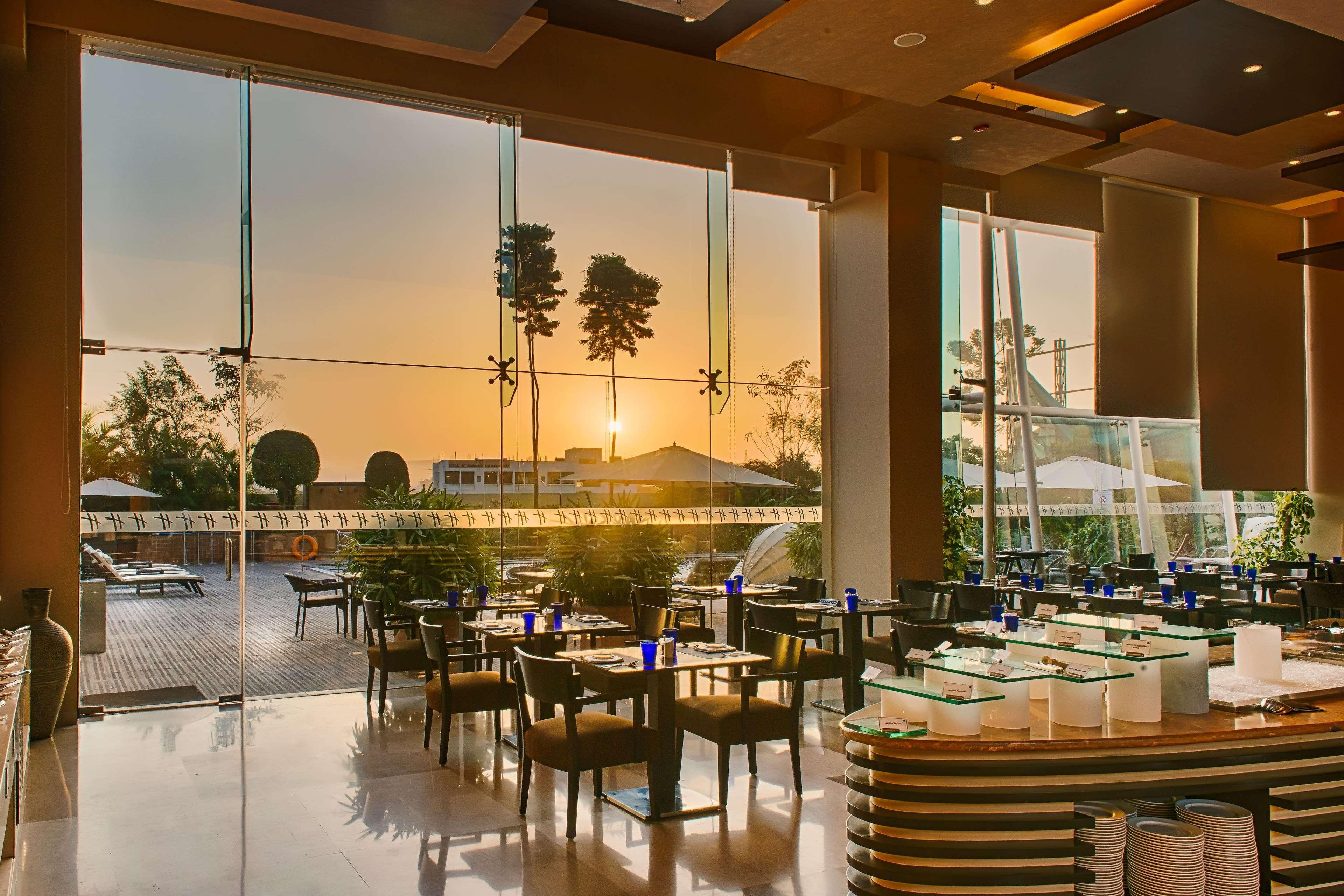 Ramada Plaza By Wyndham Pune Hinjewadi Dāpuri Eksteriør billede