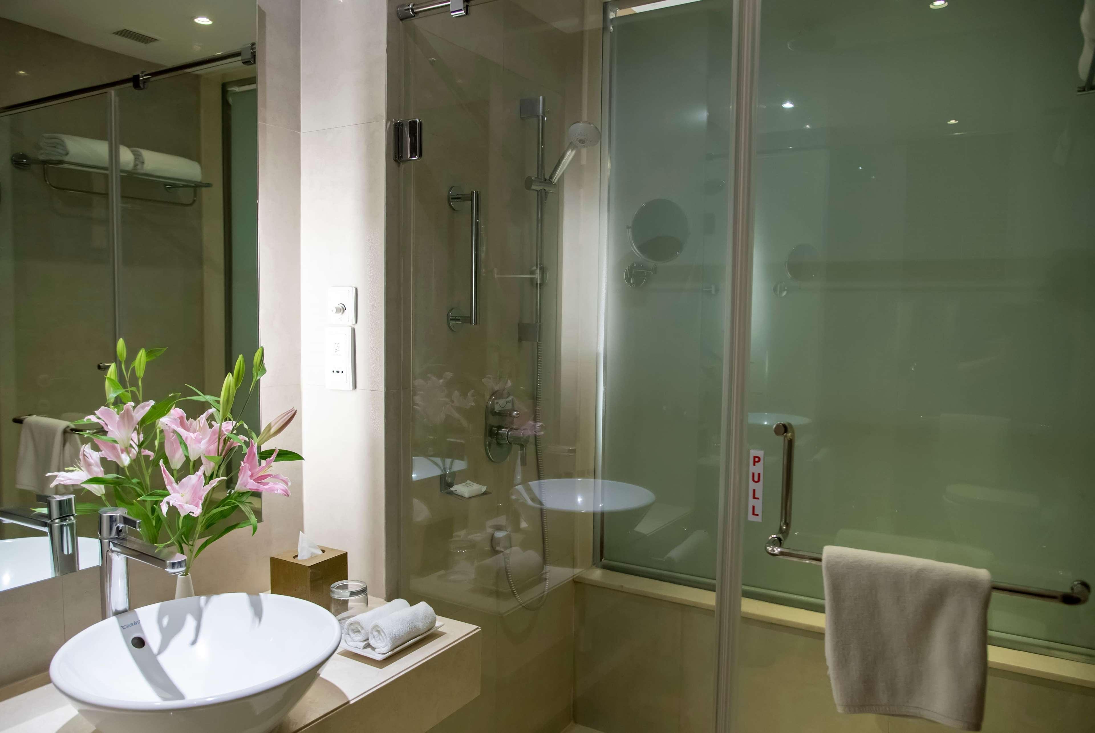 Ramada Plaza By Wyndham Pune Hinjewadi Dāpuri Eksteriør billede