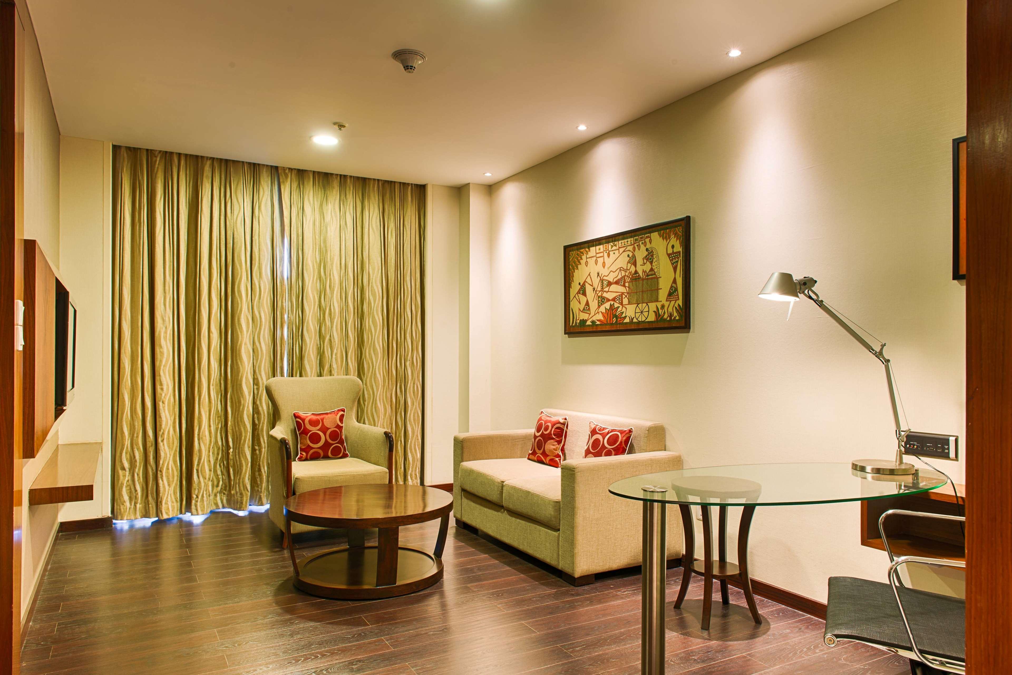 Ramada Plaza By Wyndham Pune Hinjewadi Dāpuri Eksteriør billede