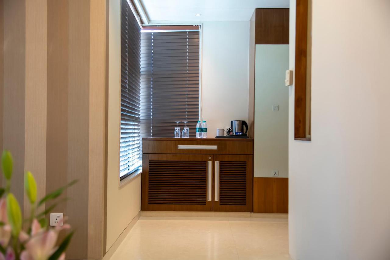 Ramada Plaza By Wyndham Pune Hinjewadi Dāpuri Eksteriør billede